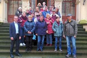 Bürger aus Gelbensande besuchen den Schweriner Landtag